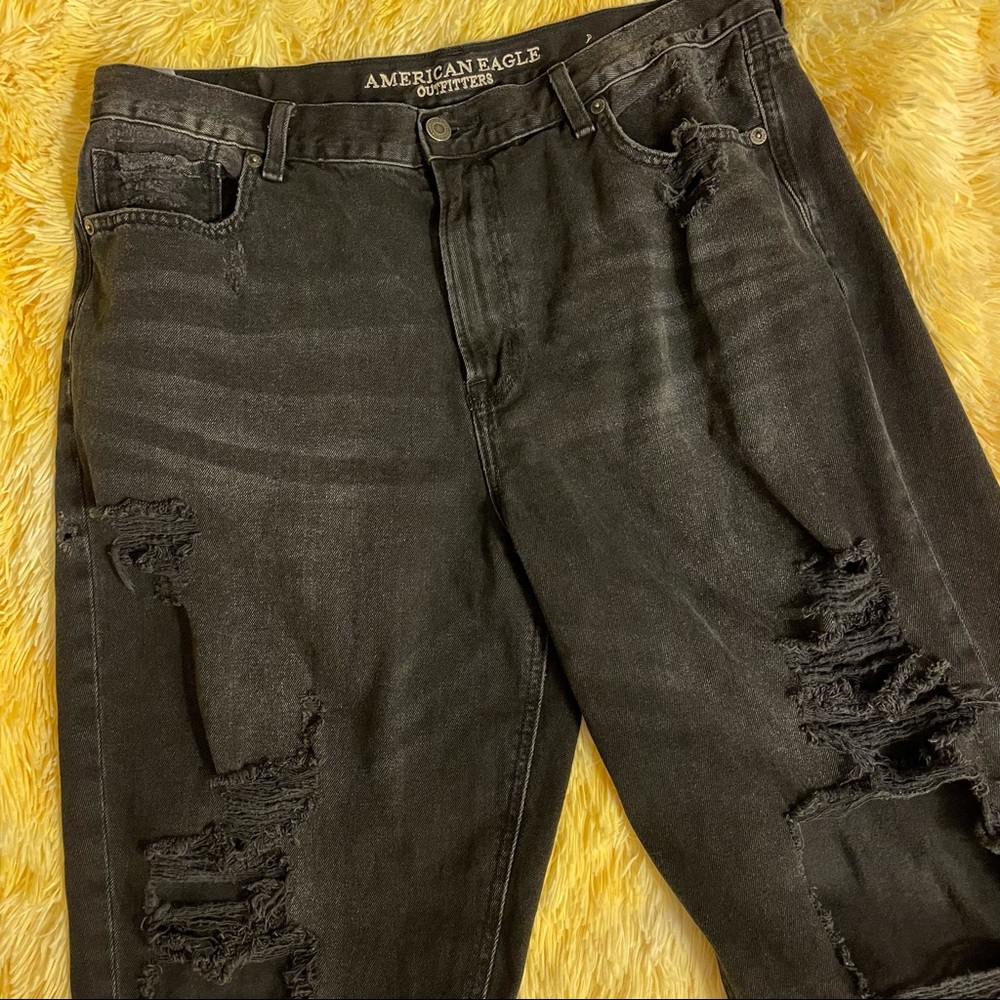 AE Mom Jean